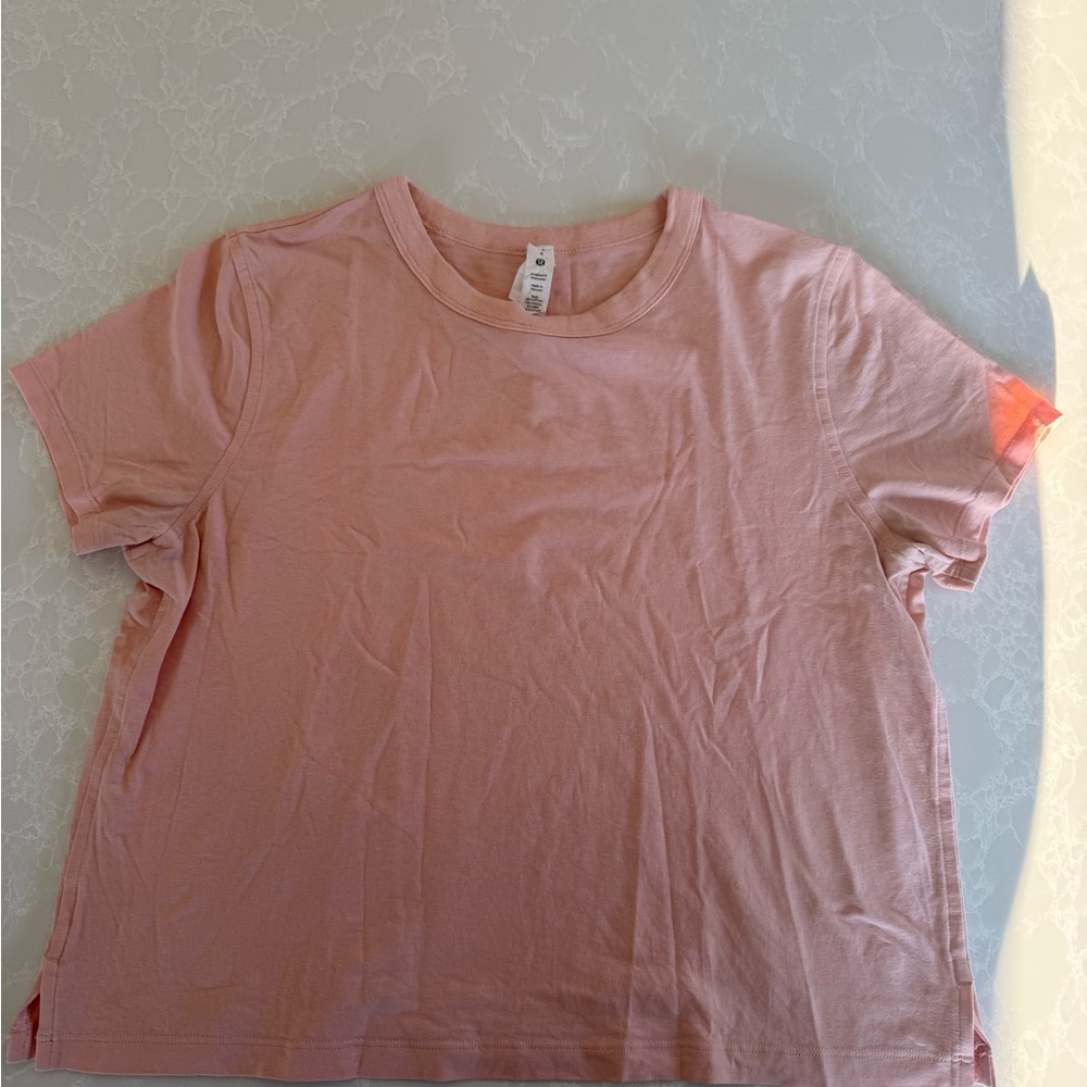 Lululemon short sleeve tee